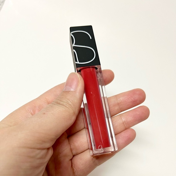 NARS VELVET LIP GLIDE -Mineshaft - Picture 2 of 4
